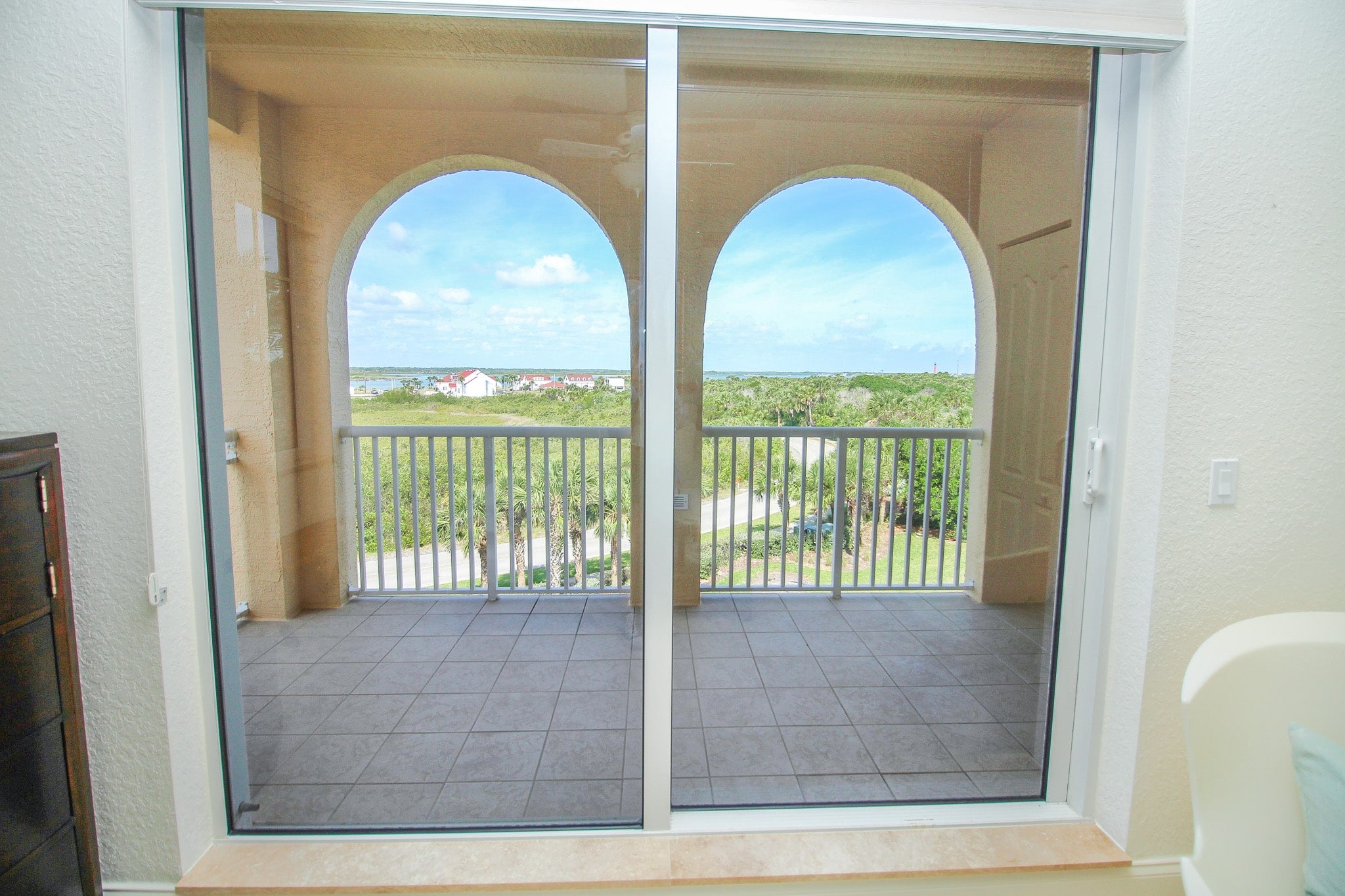 Balcony access from third bedroom