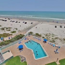 Pool & Ocean View